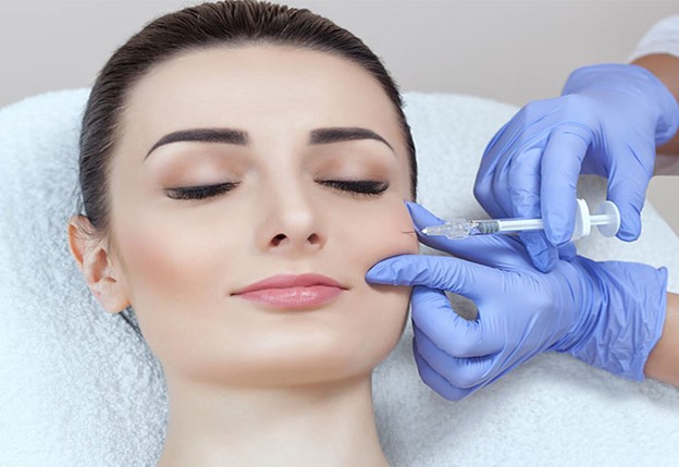 دلایل تزریق ژل به گونه