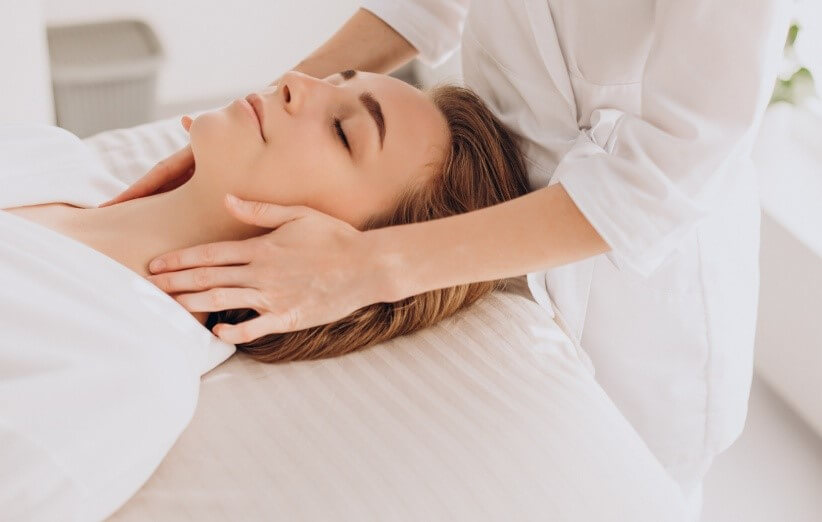 دلایل جوش زدن بعد از فیشیال پوست-وب سایت درساکلینیک