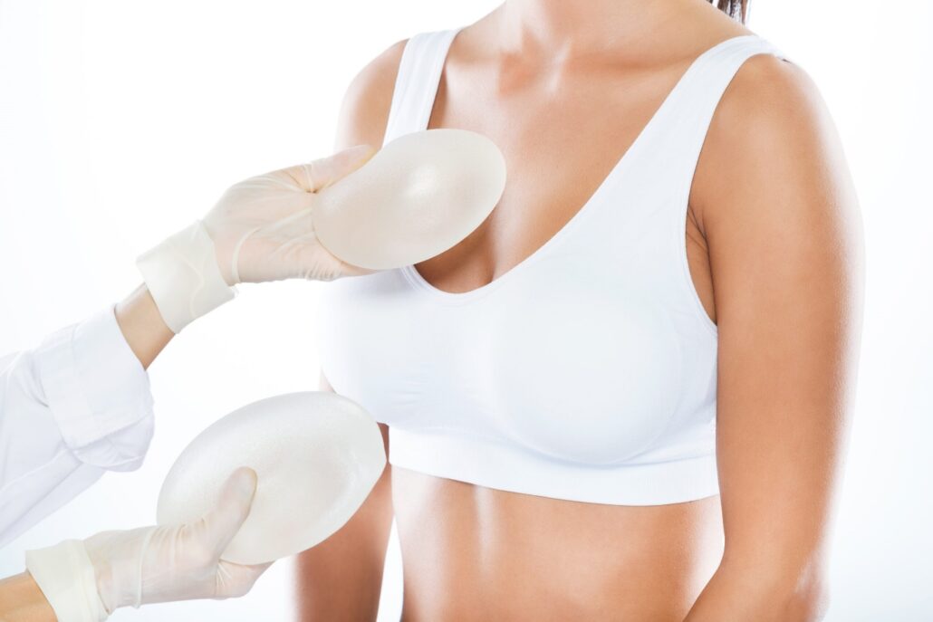 دوره نقاهت پس از جراحی بزرگ کردن سینه چقدر است؟