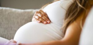 علت بازگشت موهای لیزر شده در بارداری چیست؟