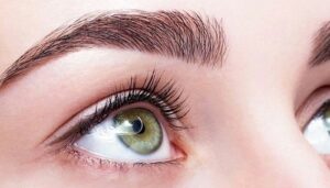 کاشت ابرو روی تتو ممکن است؟