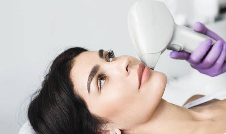 آیا لیزر روی موهای زائد گردن نیز تاثیر گزار است؟