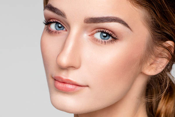 انواع ویتامین ها برای رشد سریع ابرو