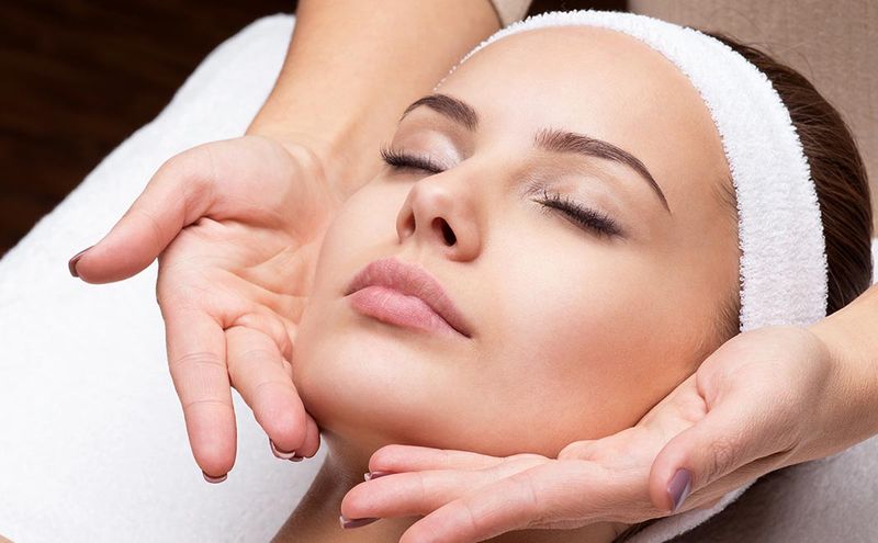 انواع مختلف خدمات پاکسازی صورت