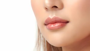 چند روز بعد از تزریق ژل لب میشه رژ زد؟