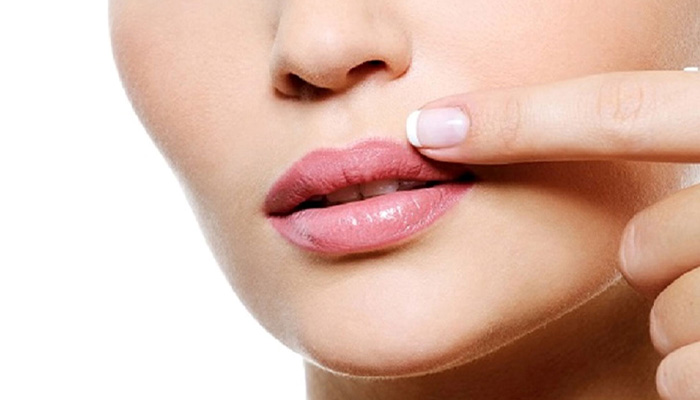 بعد از تزریق ژل لب چی بخوریم؟