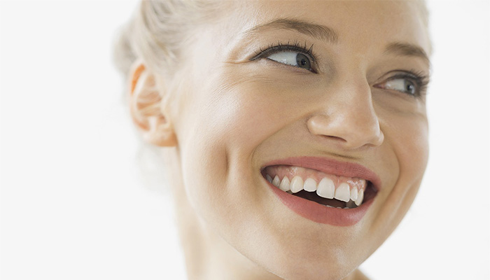 چال گونه با نخ یا با جراحی