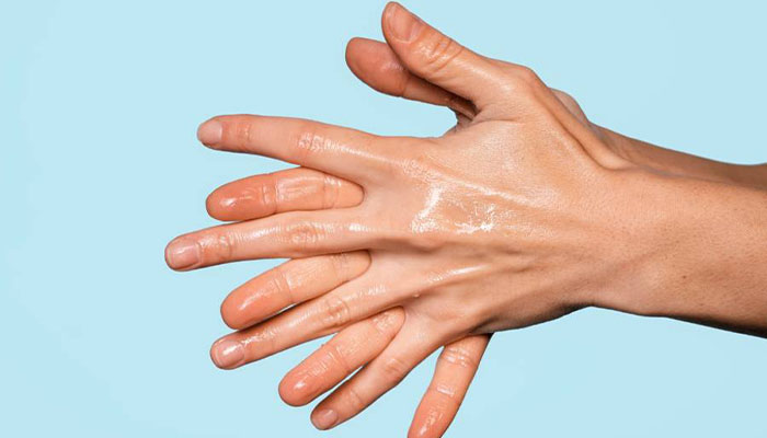 بهترین روش برای درمان تعریق کف دست