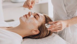 بهترین کلینیک فیشال پوست در تهران