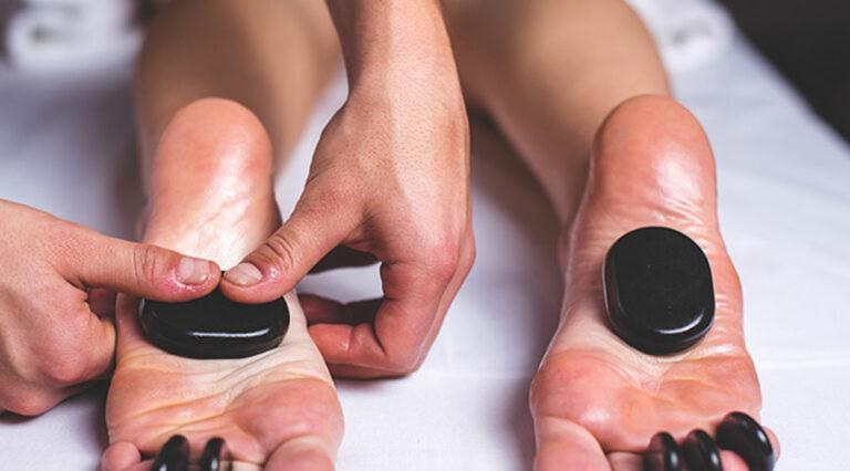 ماساژ سنگ داغ چیست؟